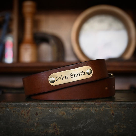 Gentleman's Belt - Brown Leather - Brass Plate - Lifestyle